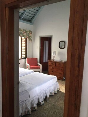 3 bedrooms, in-room safe, iron/ironing board, WiFi