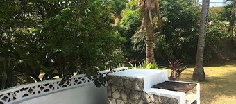 Hidden gem in Runaway Bay! Best location, stunning, private