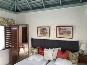 3 bedrooms, in-room safe, iron/ironing board, WiFi