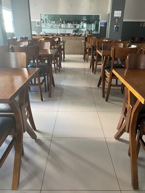 Restaurant - San Rafain Hotel (Aparecida)