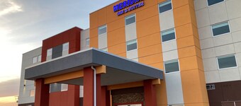 Meridian Inn & Suites Regina Airport