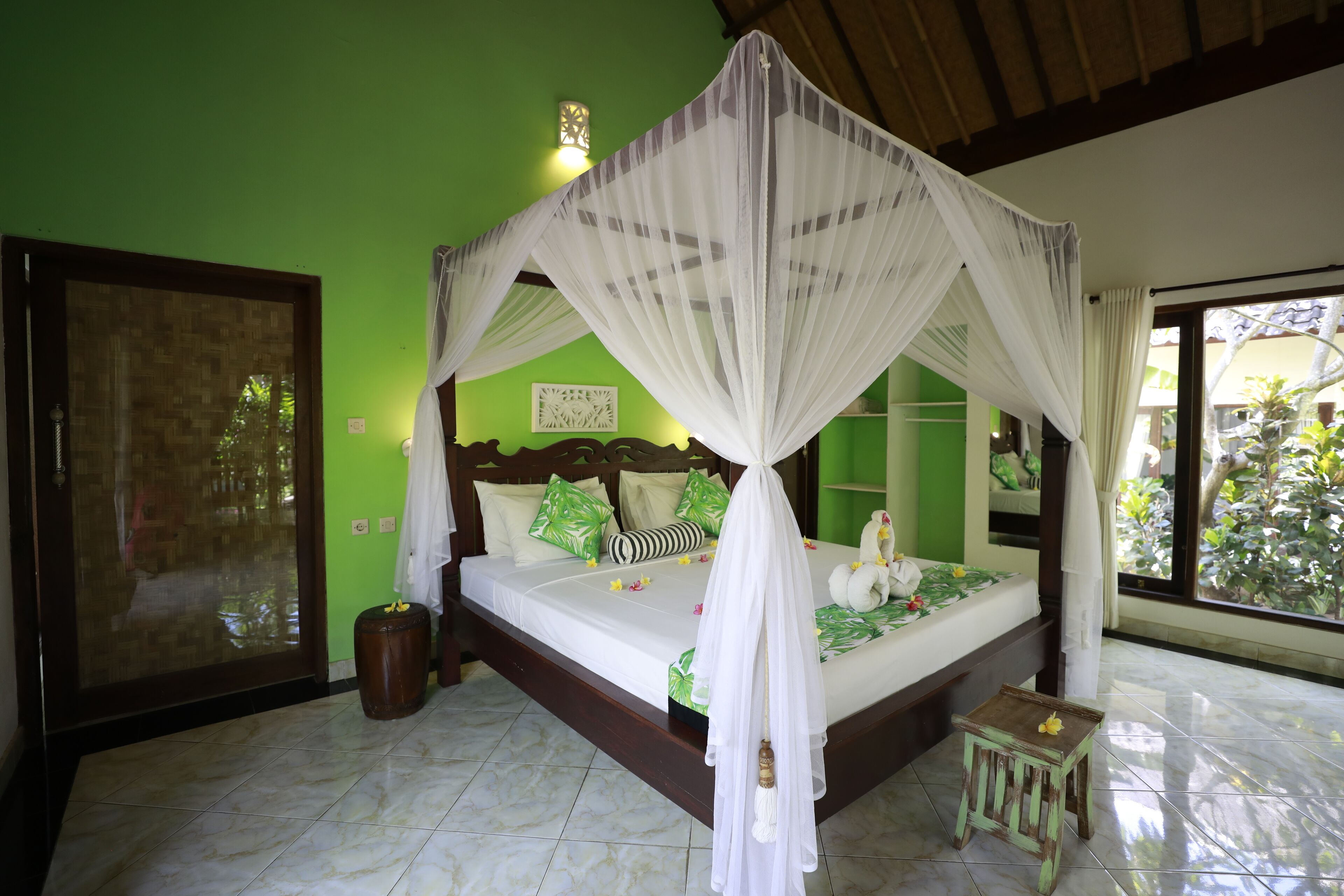 1 chambre, bureau, Wi-Fi, draps fournis