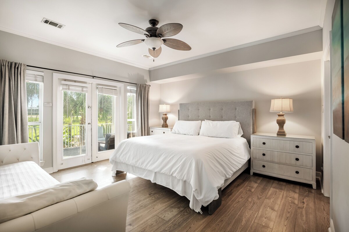 Photo 15 of Luxury Home, Gulf Views, Private Pool/Jacuzzi, Movie Theater, Golf Cart Rental