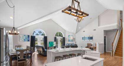 Luxury Home, Gulf Views, Private Pool/Jacuzzi, Movie Theater, Golf Cart Rental