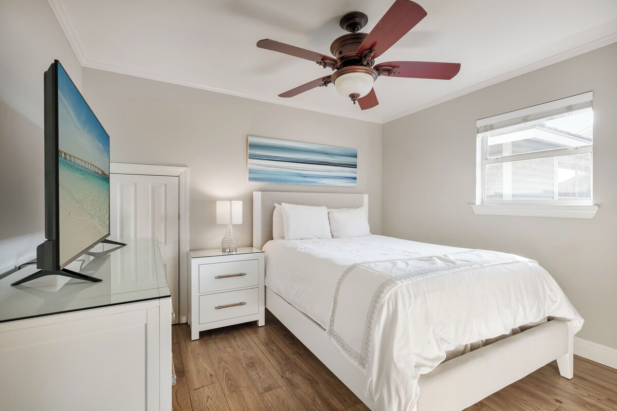 Photo 34 of Luxury Home, Gulf Views, Private Pool/Jacuzzi, Movie Theater, Golf Cart Rental