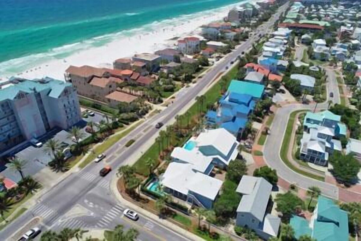 Photo 41 of Luxury Home, Gulf Views, Private Pool/Jacuzzi, Movie Theater, Golf Cart Rental