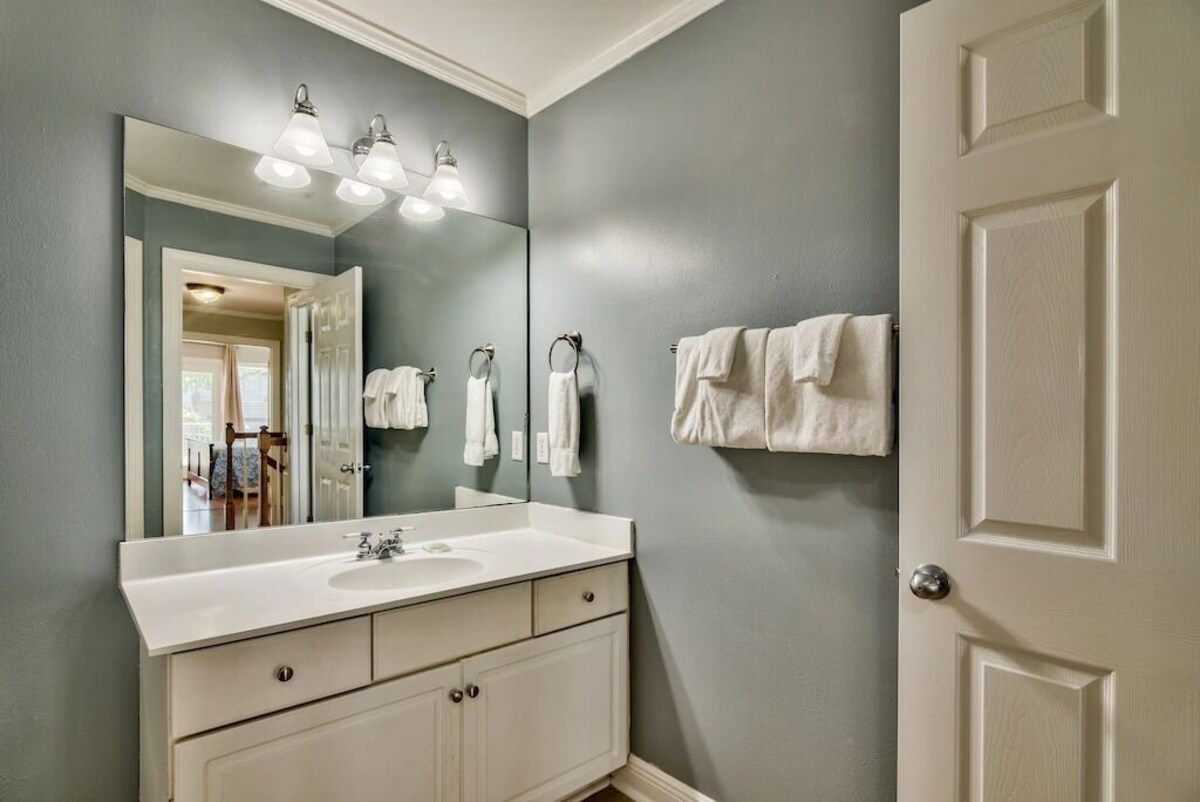 Photo 26 of Luxury Home, Gulf Views, Private Pool/Jacuzzi, Movie Theater, Golf Cart Rental