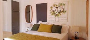 3 bedrooms, in-room safe, iron/ironing board, free WiFi