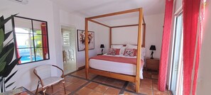 3 slaapkamers, een kluis op de kamer, een strijkplank/strijkijzer