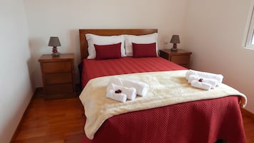 Family Chalet, 2 Bedrooms | 3 bedrooms, laptop workspace, soundproofing, iron/ironing board