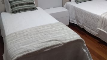 Rumah Keluarga | Kedap suara, setrika/meja setrika, Wi-Fi gratis, dan seprai linen