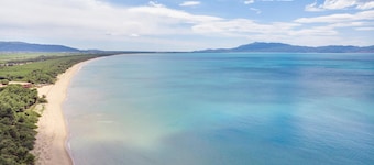 Beach front apartment in Orbetello