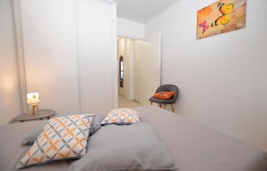 1 habitación y ropa de cama 