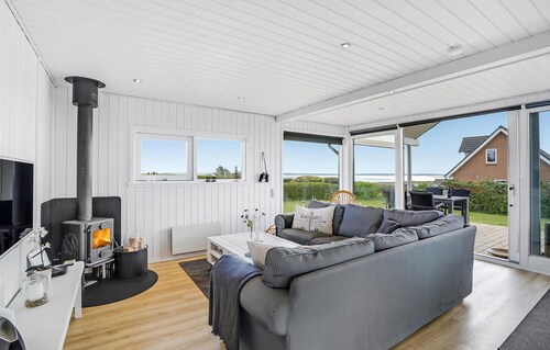 Awesome home in øster assels with sauna