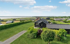 Property grounds - Awesome home in øster assels with sauna (Øster Assels)