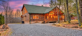 Ultimate Group Escape • Sleeps 28 • Pool • Dogs