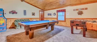 Ultimate Group Escape • Sleeps 28 • Pool • Dogs