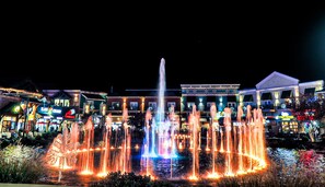 Point of interest - Free Tickets! Indoor Heated Pool & Pet Friendly (Cosby)