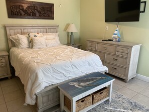 3 Schlafzimmer, Zimmersafe, Schreibtisch, Bügeleisen/Bügelbrett