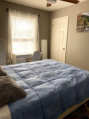 4 Schlafzimmer, Schreibtisch, kostenloses WLAN, Bettwäsche