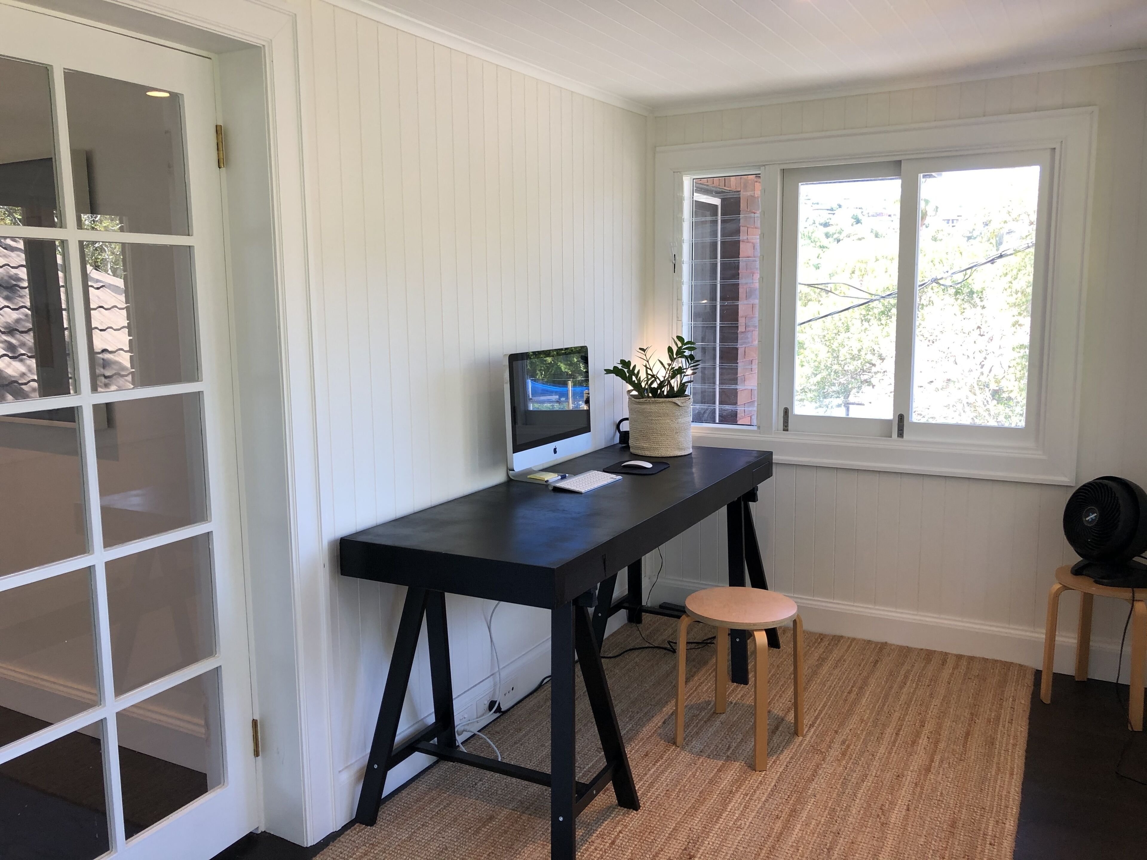 Picturesque apartment by the beach in Parsley Bay — image 16