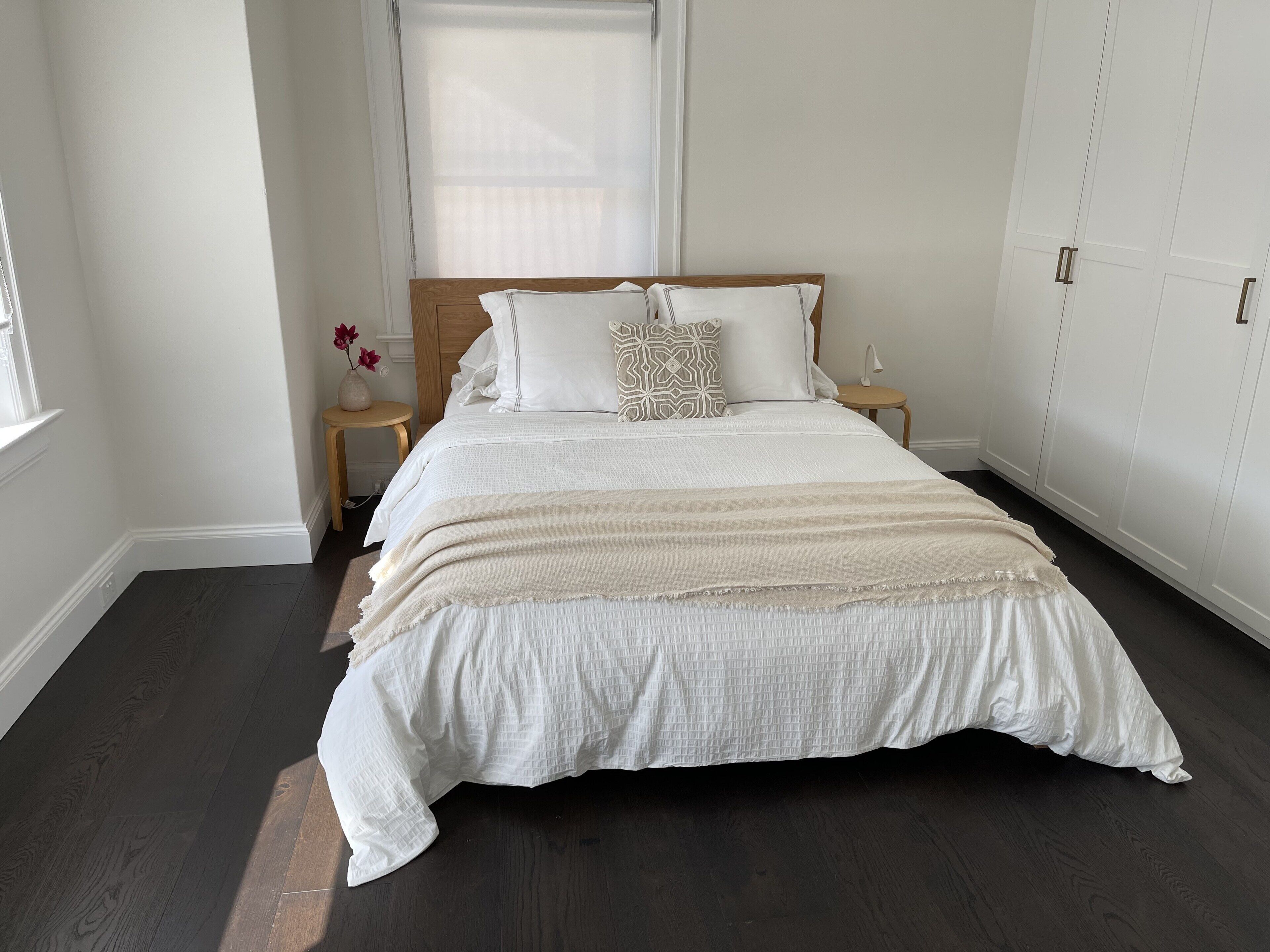 Picturesque apartment by the beach in Parsley Bay — image 14