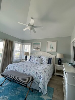 3 bedrooms, iron/ironing board, WiFi - Sunburst on 16th A Block from the Beach and Boardwalk! 2 Car Garage Ocean View (Ocean City)