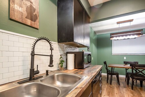 Fairlane #8  The Den