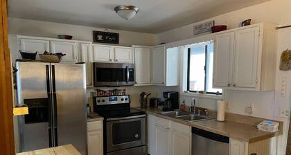 Cute and cozy cabin in the heart of Maggie Valley.