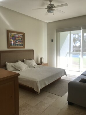 4 bedrooms, WiFi, bed sheets, wheelchair access