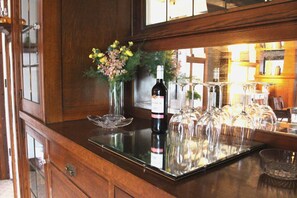 Bar (on property) - Historic Home in the Heart of Perry (Perry)