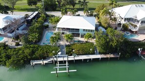 Exterior - 🌴Beach, Pool, Dock,Boating, and Golfing Paradise!!🌴Pets Welcomed! (Marathon)