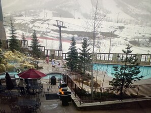 Outdoor pool, a heated pool - Marriott MountainSide Park City UT- Ski-in/out Park City Mountain Base-2 BR 2BA (Park City)