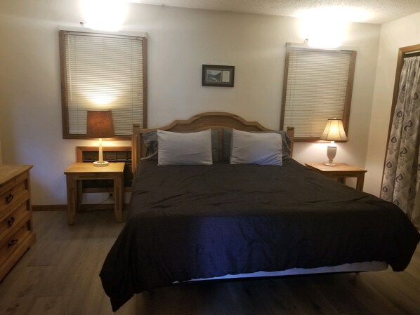 4 bedrooms, free WiFi, bed sheets