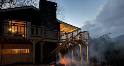 Peaceful Mountain Home at the Heart of Maggie Valley!