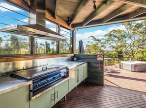 Terrace/patio - Private Bush Retreat  (Kulnura)