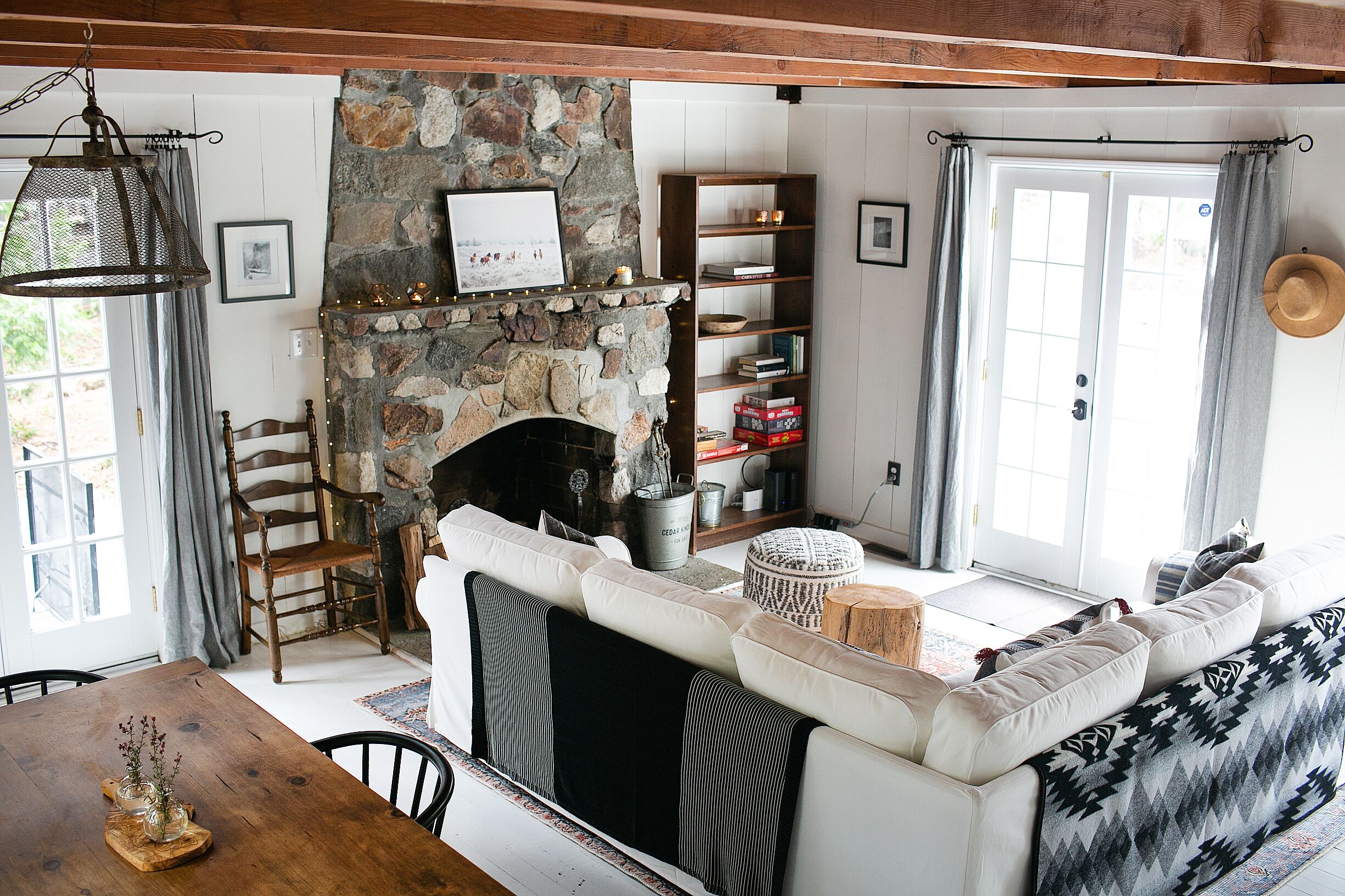 Charming + LUXE hideaway・fireplace・wine・BBQ ・deck