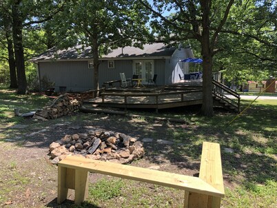 Large lake home 1/2 mile from boat ramp and courtesy dock on Stockton Lake 