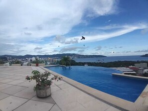 Outdoor pool - Habitación A/A, Jacuzzi, Balcón con vista al Mar, Alberca con Jacuzzi (Acapulco de Juárez)