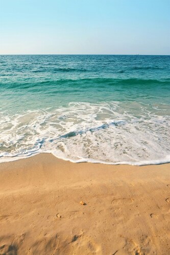 Beach Lux • Heated Pool w/ Infinity Spa, Cabana, BBQ, Golden Tee • Walk to Beach