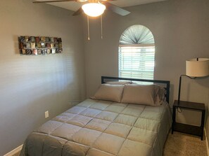 3 habitaciones, tabla de planchar con plancha y wifi gratis