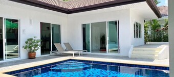 4 Br Private Pool Villa GA