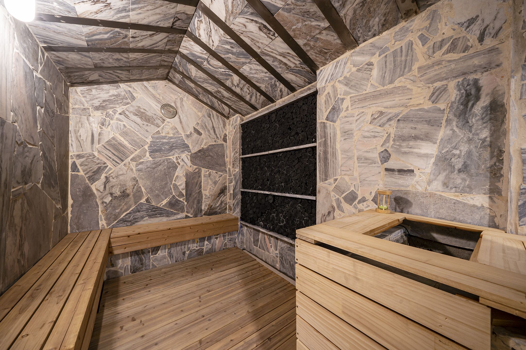 couples treatment room(s)