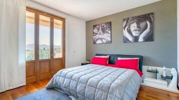 3 chambres, fer et planche Ă repasser, Wi-Fi, draps fournis