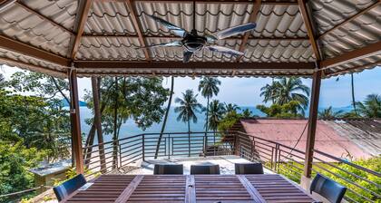 PRIVATE HILL SIDE BANGALOW STYLE HOME STAY WITH SERENE BEACH SIDE