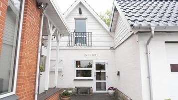 Overnatningsstedets facade