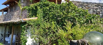 Domusantiga Apartments 2 DOUBLE BEDROOMS, GREEN MEADOW, by the sea