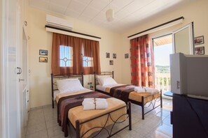 3 chambres, chambres insonorisées, fer et planche à repasser, Wi-Fi