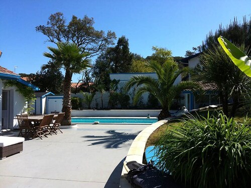 Comfortable family home with pool, garden & 4 bedrooms