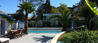 Comfortable family home with pool, garden & 4 bedrooms